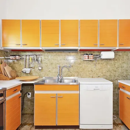 Apartamento With A Parking Space Slatine, Ciovo - 1097
